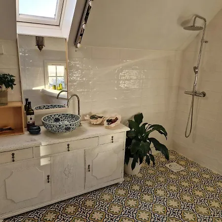 Beautiful House In The Heart Of The Lägenhet Bergen